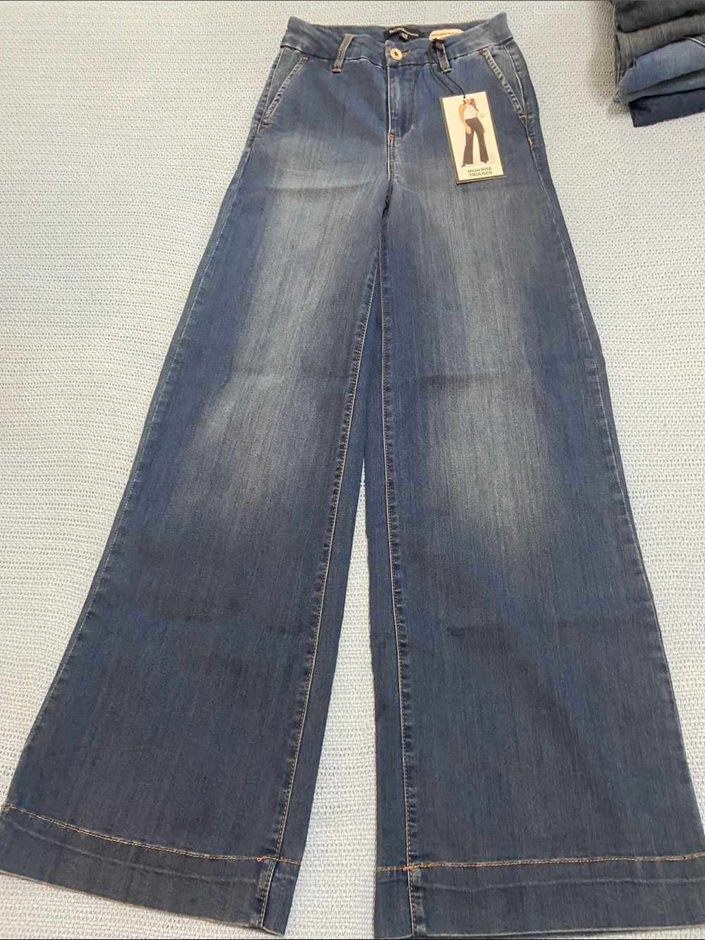 BCBGeneration Wide-Leg High-Rise Jeans in Dark Blue